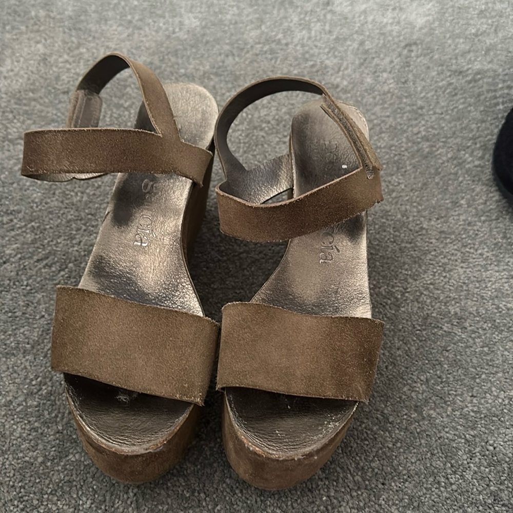Pedro Garcia Woman Suede Wedge Size 7.5